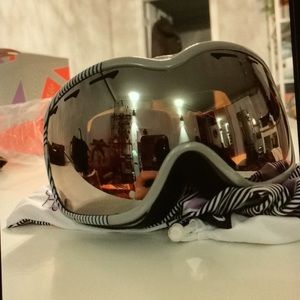 Oakley Gretchen Bleiler Signature Series Goggle